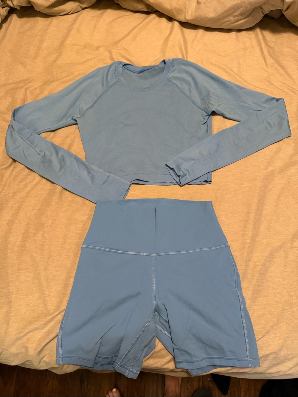 lululemon athletica Aero Blue matching long sleeve align short Set